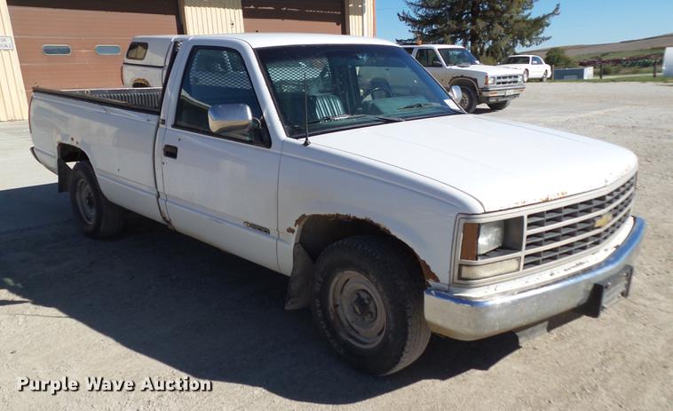 image for item DA7002 1991 Chevrolet 1500 pickup truck