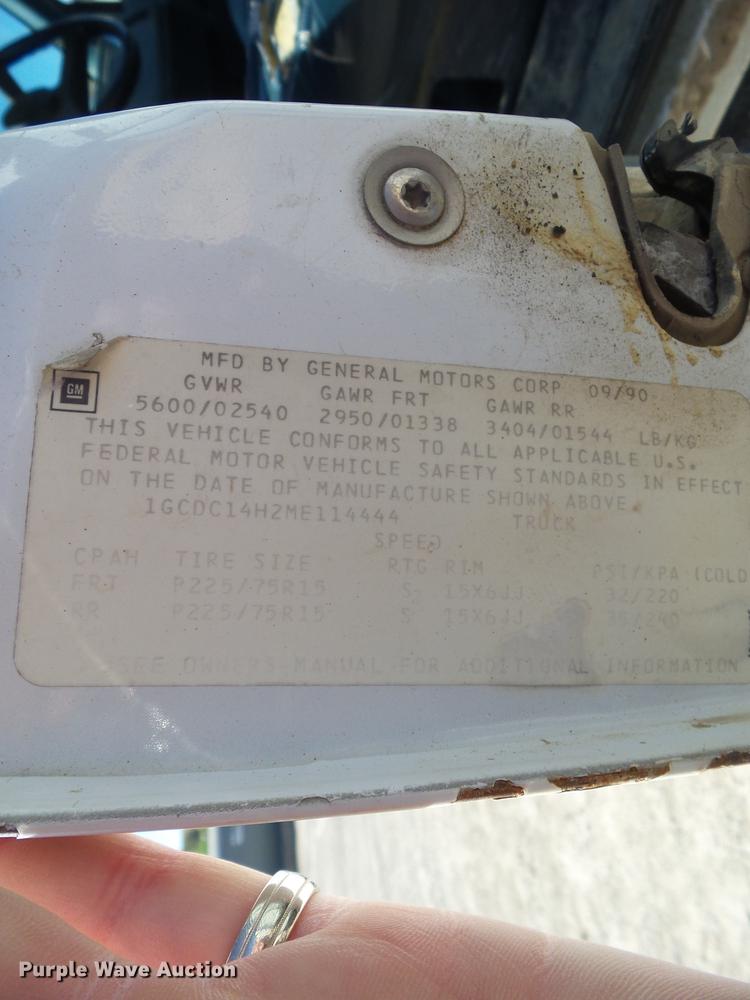 image for item DA7002 1991 Chevrolet 1500 pickup truck