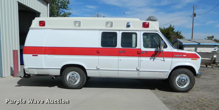 image for item DB1139 1989 Ford Econoline E350 ambulance