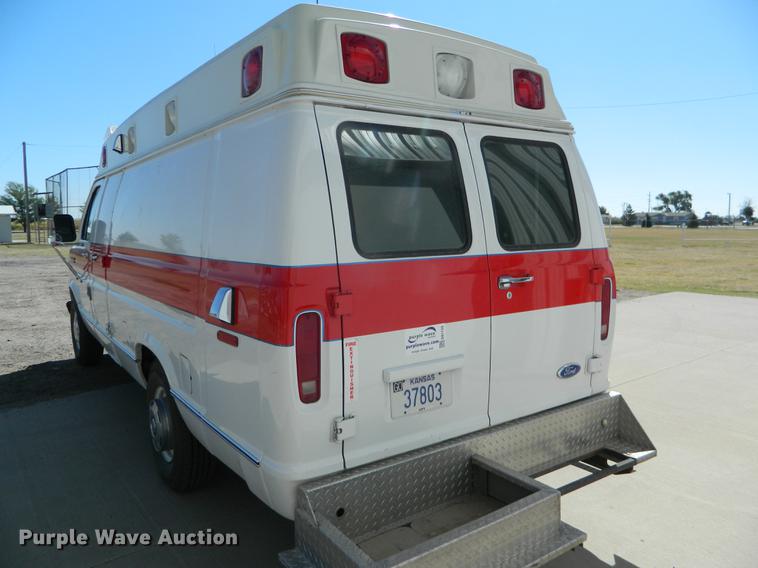 image for item DB1139 1989 Ford Econoline E350 ambulance