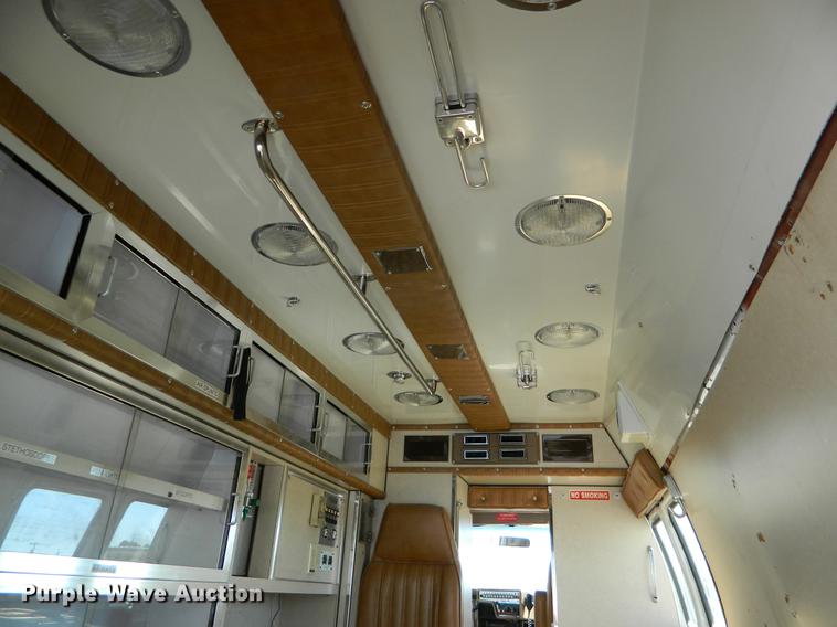 image for item DB1139 1989 Ford Econoline E350 ambulance