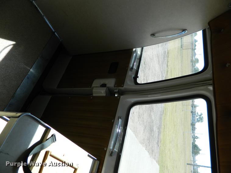 image for item DB1139 1989 Ford Econoline E350 ambulance