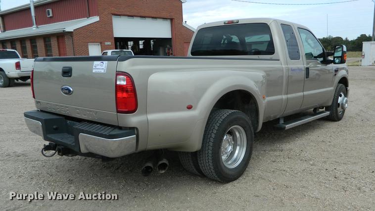 image for item DB1147 2010 Ford F350 Super Duty SuperCab pickup truck