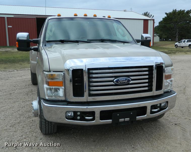 image for item DB1147 2010 Ford F350 Super Duty SuperCab pickup truck
