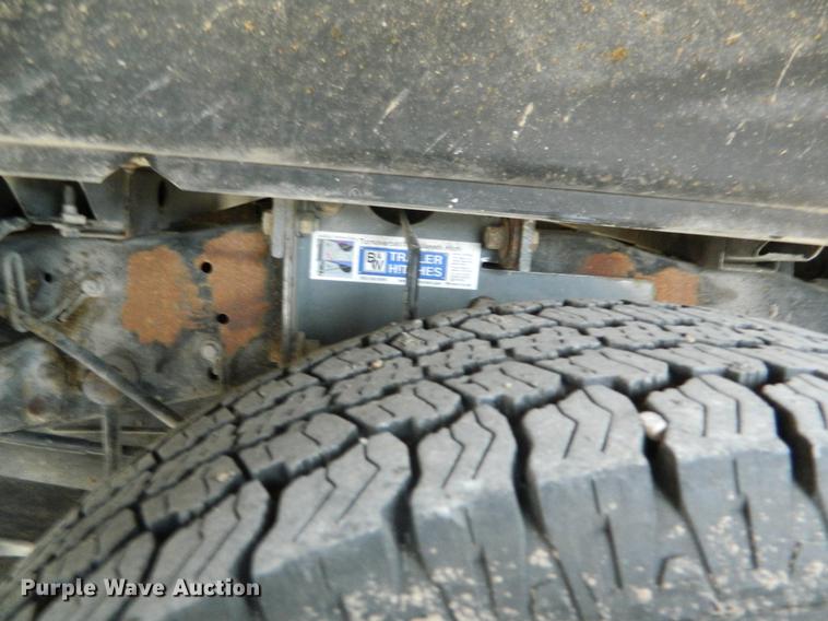 image for item DB1147 2010 Ford F350 Super Duty SuperCab pickup truck