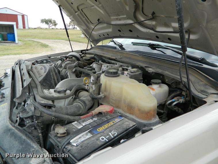 image for item DB1147 2010 Ford F350 Super Duty SuperCab pickup truck