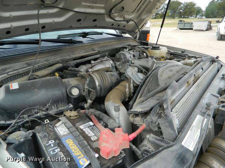 image for item DB1147 2010 Ford F350 Super Duty SuperCab pickup truck