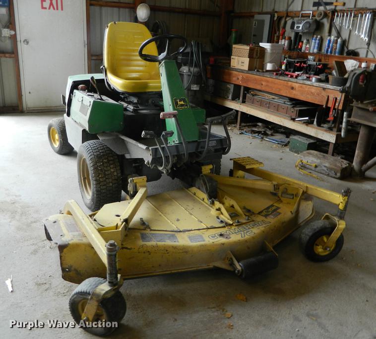image for item DB1151 John Deere F925 lawn mower