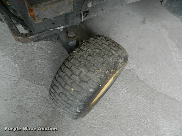 image for item DB1151 John Deere F925 lawn mower