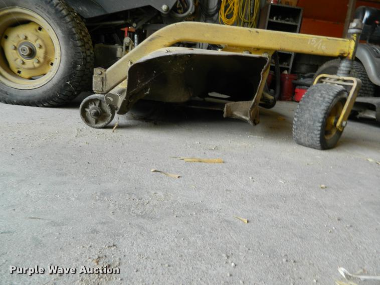 image for item DB1151 John Deere F925 lawn mower