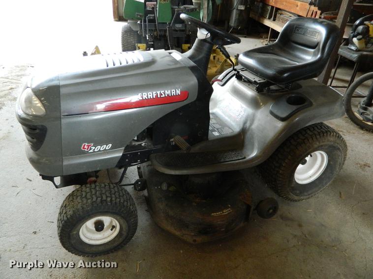 image for item DB1153 Craftsman LT2000 lawn mower