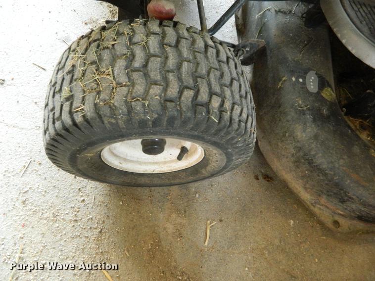 image for item DB1153 Craftsman LT2000 lawn mower