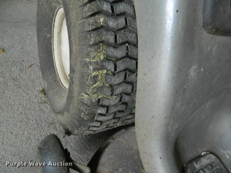 image for item DB1153 Craftsman LT2000 lawn mower