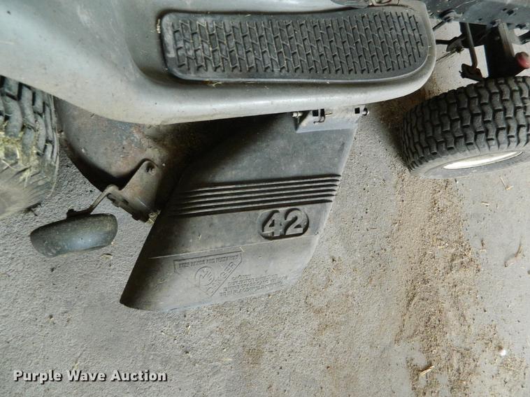 image for item DB1153 Craftsman LT2000 lawn mower