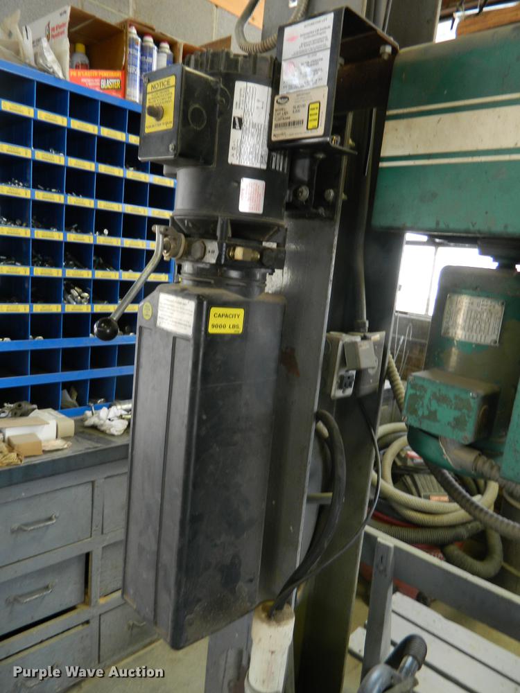 image for item DB1155 Post lift