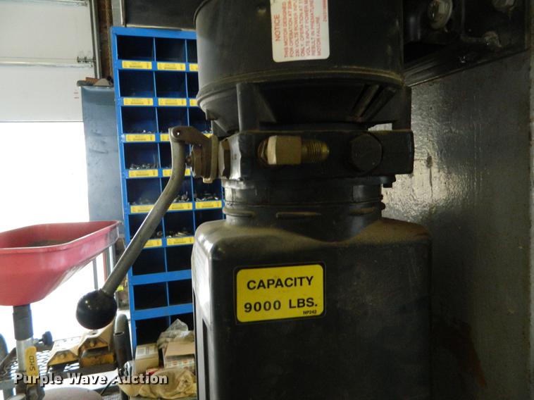 image for item DB1155 Post lift