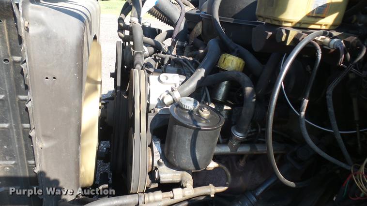 image for item DB3452 1991 Ford F600 fuel truck