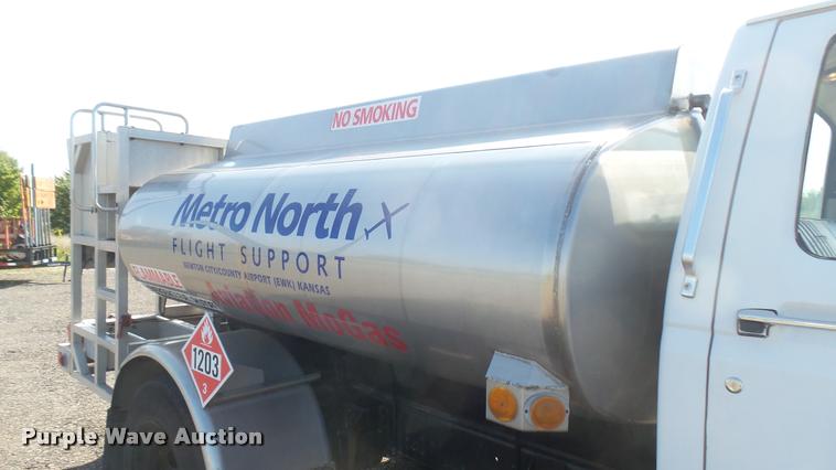 image for item DB3452 1991 Ford F600 fuel truck