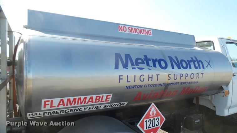 image for item DB3452 1991 Ford F600 fuel truck