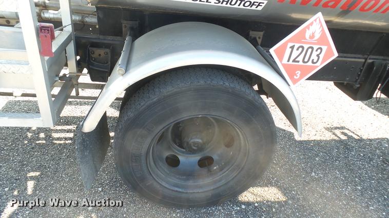 image for item DB3452 1991 Ford F600 fuel truck