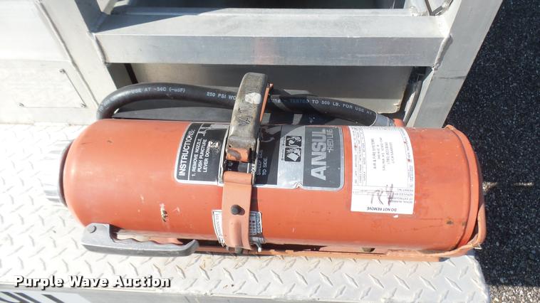 image for item DB3452 1991 Ford F600 fuel truck