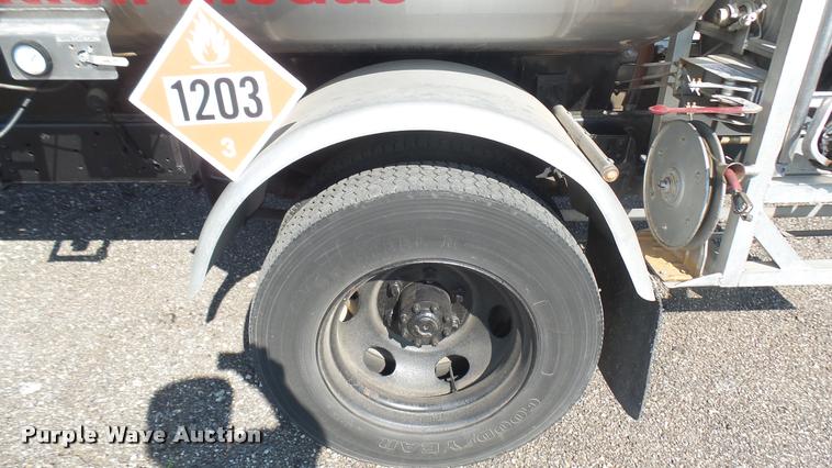 image for item DB3452 1991 Ford F600 fuel truck