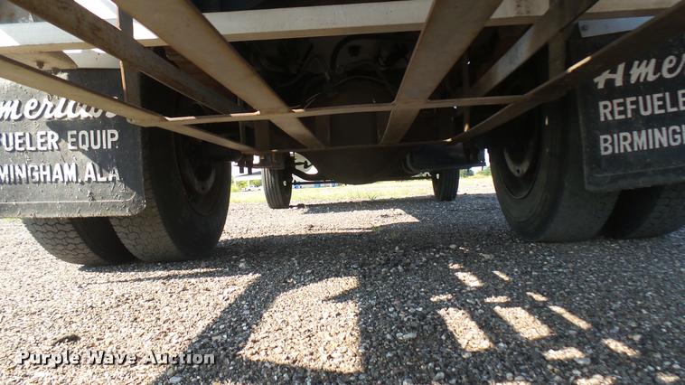 image for item DB3452 1991 Ford F600 fuel truck