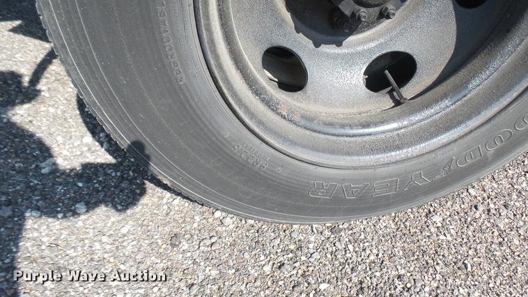 image for item DB3452 1991 Ford F600 fuel truck