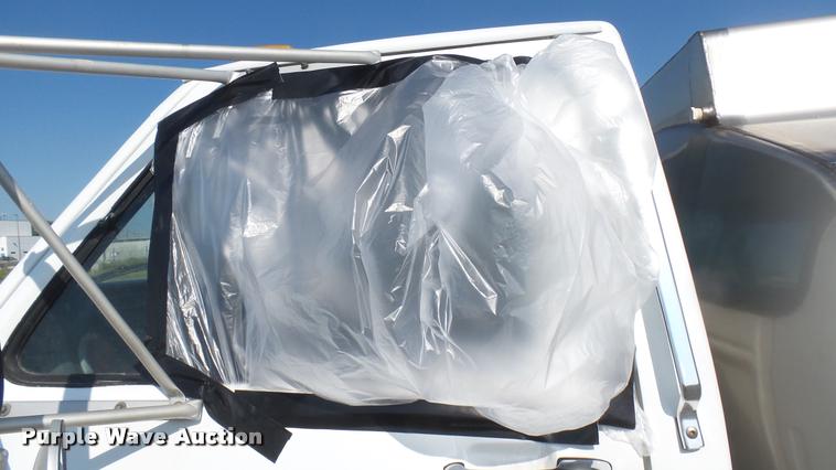 image for item DB3452 1991 Ford F600 fuel truck