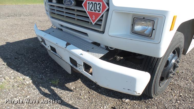 image for item DB3452 1991 Ford F600 fuel truck