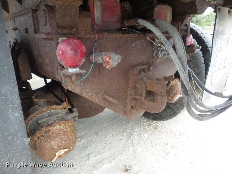 image for item DB6371 1995 Ford LNT8000 dump truck