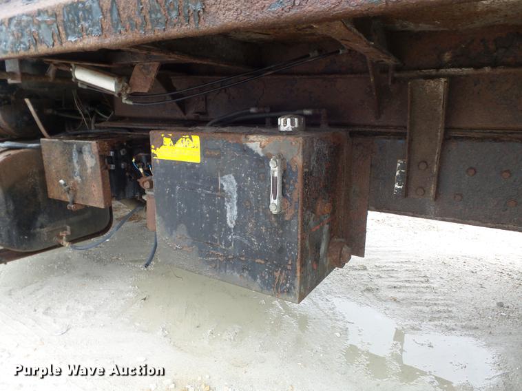 image for item DB6371 1995 Ford LNT8000 dump truck