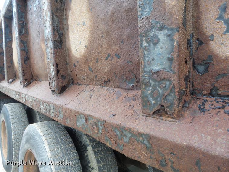 image for item DB6371 1995 Ford LNT8000 dump truck