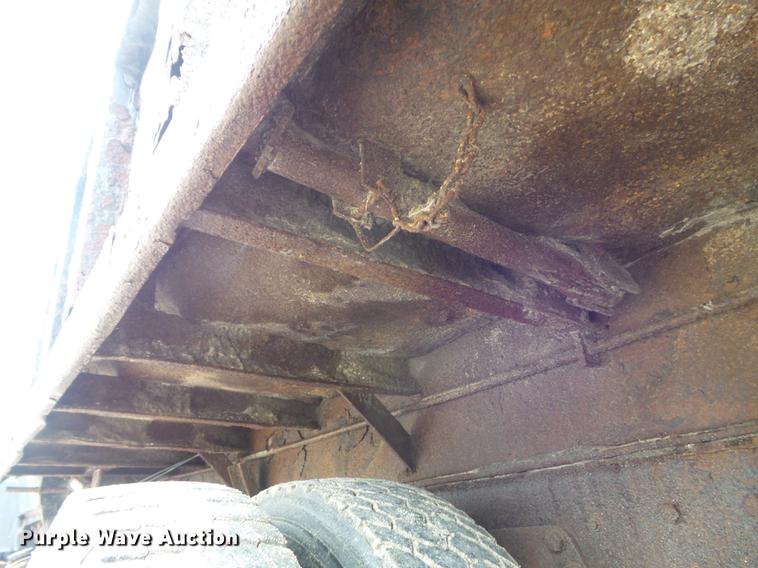 image for item DB6371 1995 Ford LNT8000 dump truck