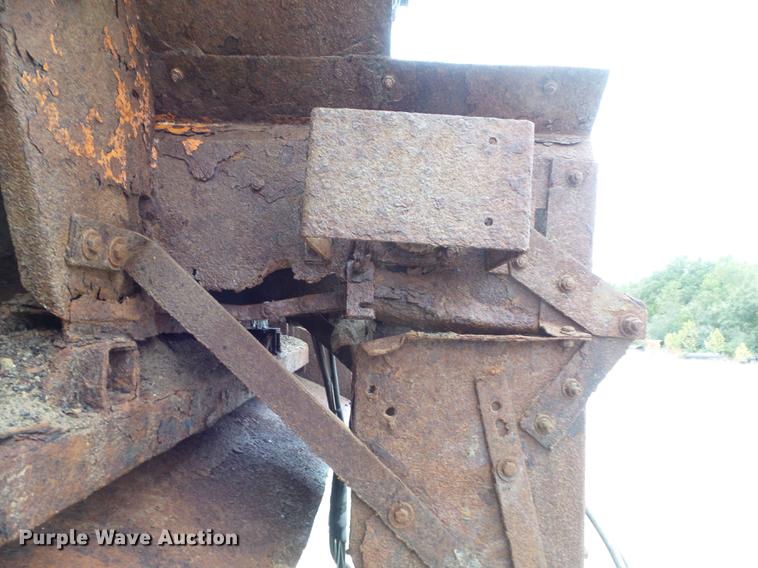 image for item DB6371 1995 Ford LNT8000 dump truck