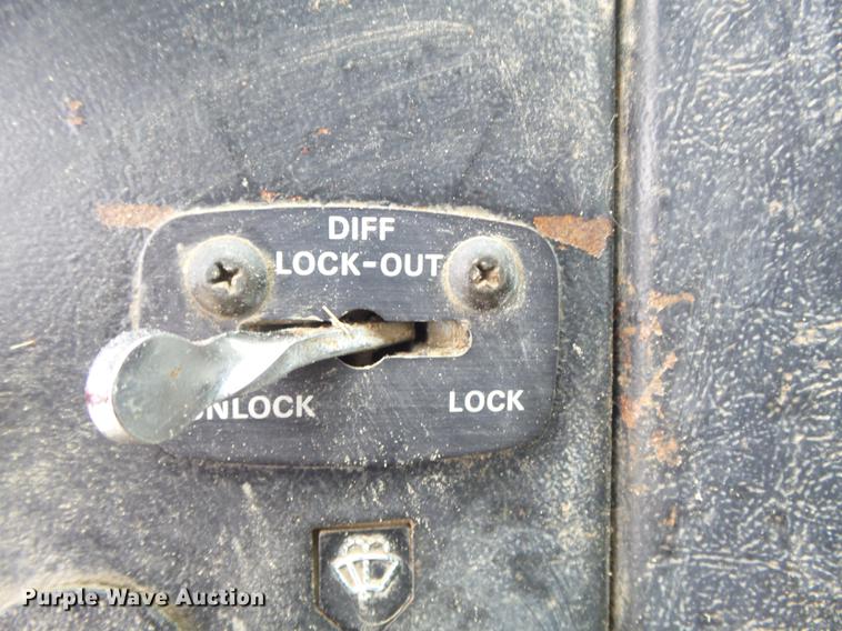 image for item DB6371 1995 Ford LNT8000 dump truck