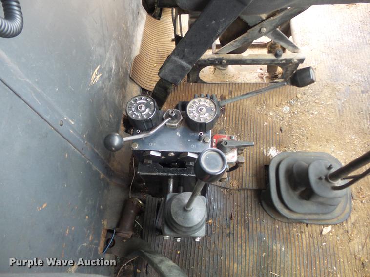 image for item DB6371 1995 Ford LNT8000 dump truck