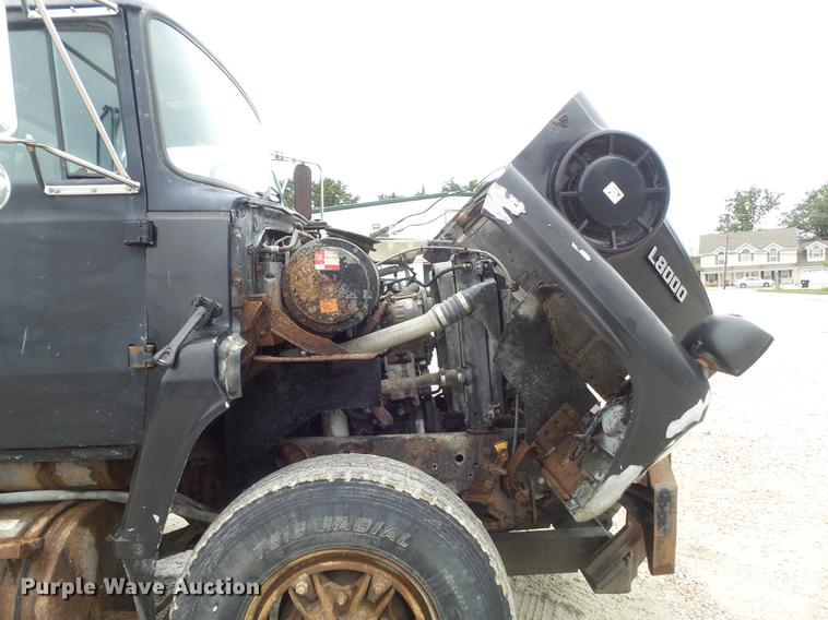 image for item DB6371 1995 Ford LNT8000 dump truck