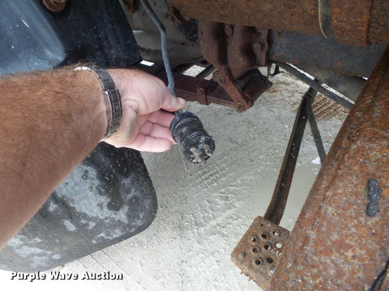 image for item DB6371 1995 Ford LNT8000 dump truck