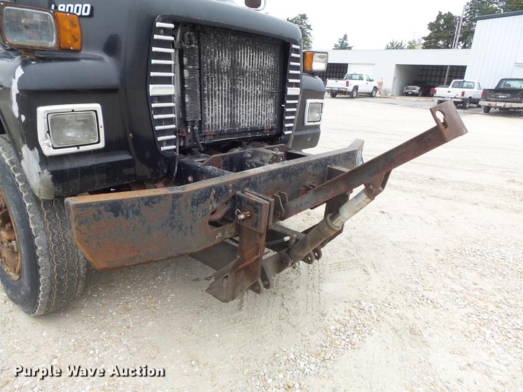 image for item DB6371 1995 Ford LNT8000 dump truck