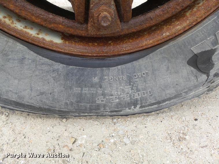 image for item DB6371 1995 Ford LNT8000 dump truck