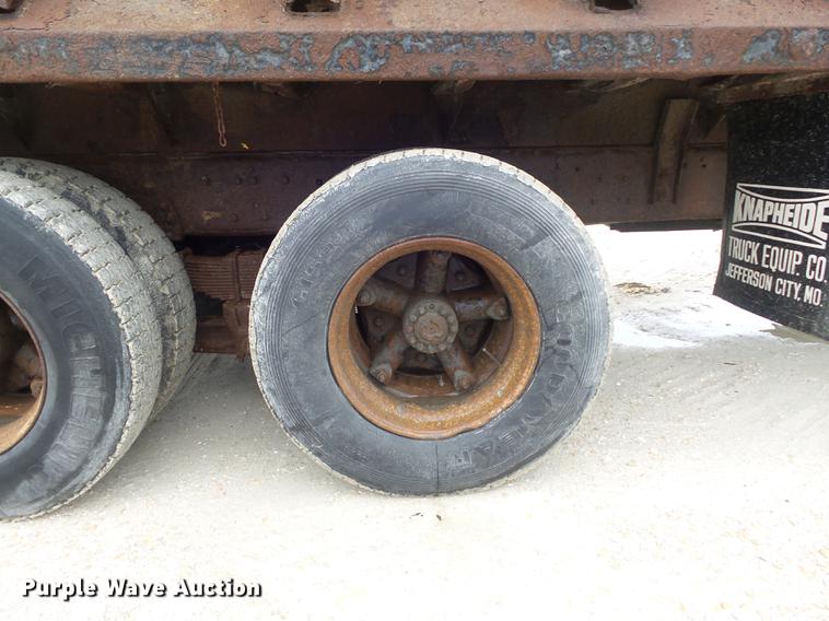 image for item DB6371 1995 Ford LNT8000 dump truck