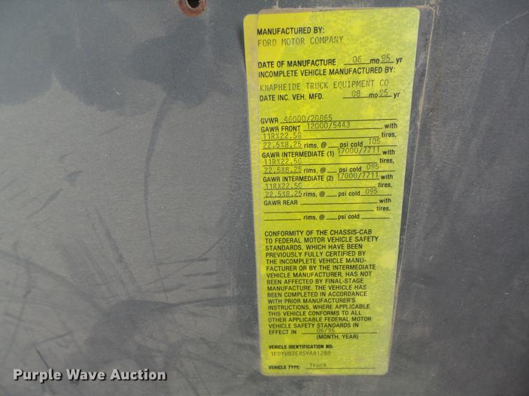 image for item DB6371 1995 Ford LNT8000 dump truck