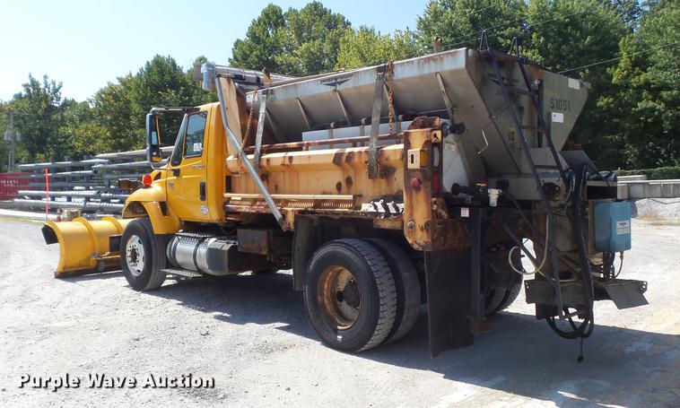 image for item DB6411 2006 International 7400 dump truck