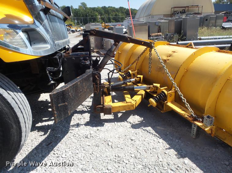 image for item DB6411 2006 International 7400 dump truck