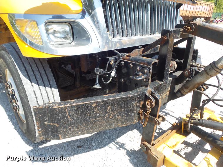 image for item DB6411 2006 International 7400 dump truck