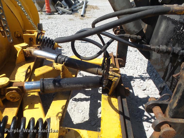 image for item DB6411 2006 International 7400 dump truck