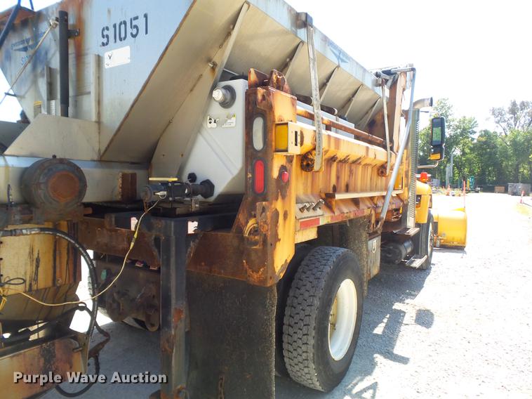 image for item DB6411 2006 International 7400 dump truck