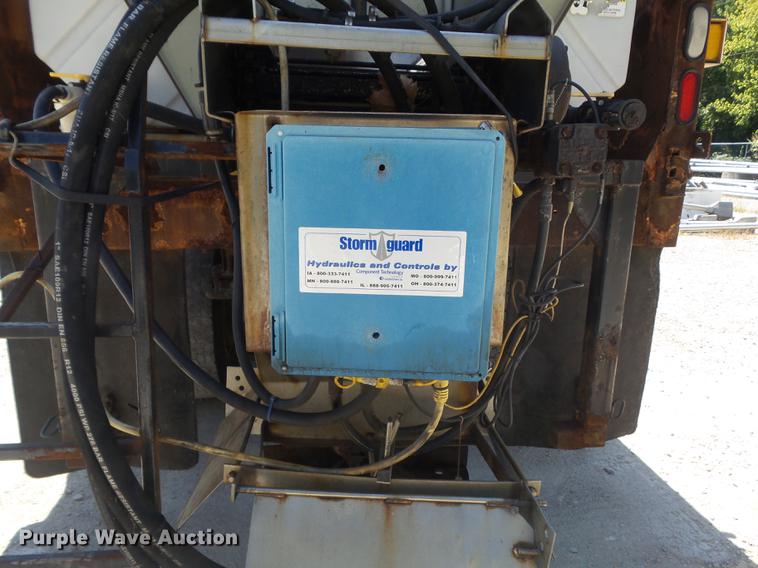 image for item DB6411 2006 International 7400 dump truck