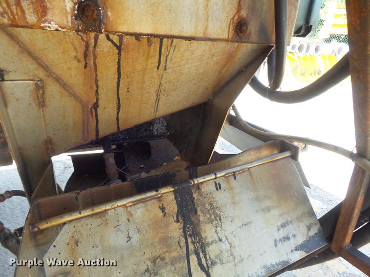 image for item DB6411 2006 International 7400 dump truck